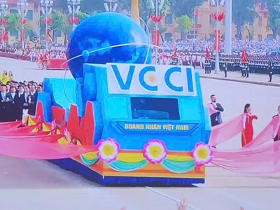 Khối Doanh nhân Việt Nam diễu hành ngày Quốc khánh 2/9: Dấu ấn trong ngày hội lớn của dân tộc